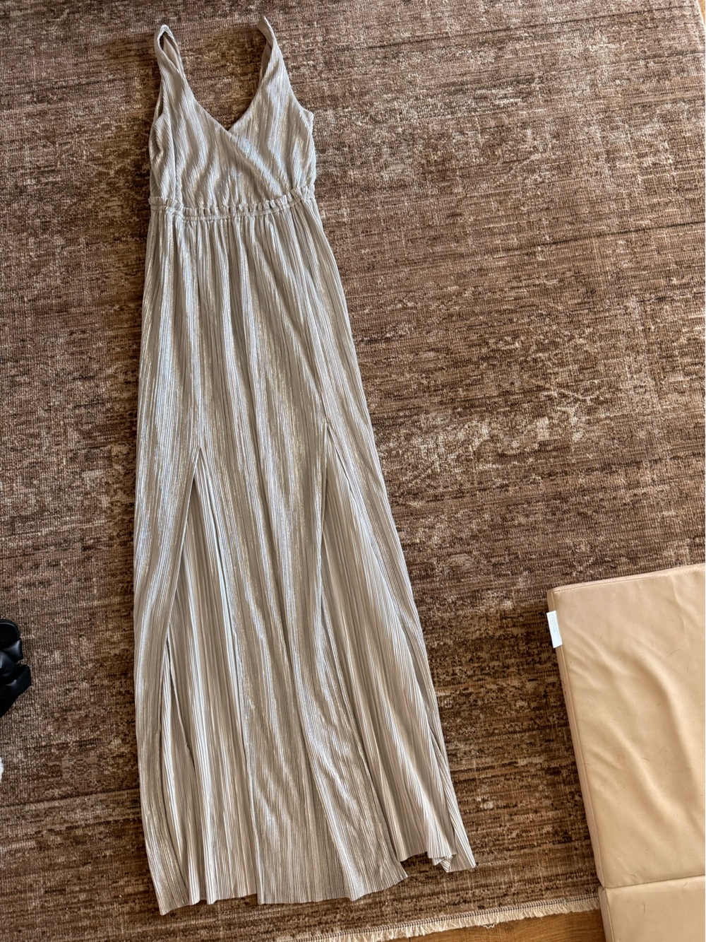 BCBG Generation Metallic Grey Lightweight gown